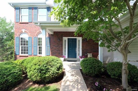 821 Castle Ridge Ct, Ballwin, MO 63021 photo 2