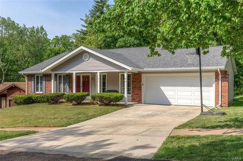 913 Almond Hill Ct, Manchester, MO 63021 photo 2