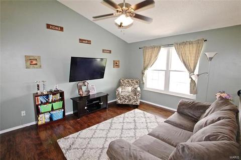 517 Sunward Dr, O'fallon, MO 63368 photo 4