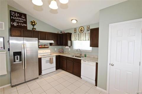 517 Sunward Dr, O'fallon, MO 63368 photo 5