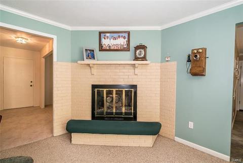 402 Iron Warrior Ln, Manchester, MO 63011 photo 17