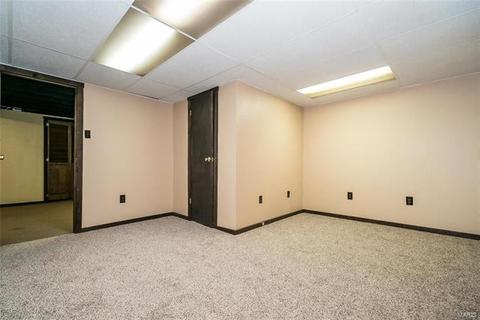 402 Iron Warrior Ln, Manchester, MO 63011 photo 25
