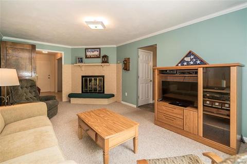 402 Iron Warrior Ln, Manchester, MO 63011 photo 18