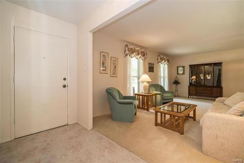 402 Iron Warrior Ln, Manchester, MO 63011 photo 6