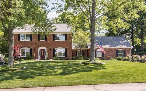 15972 Wetherburn, Chesterfield, MO 63017 photo 1