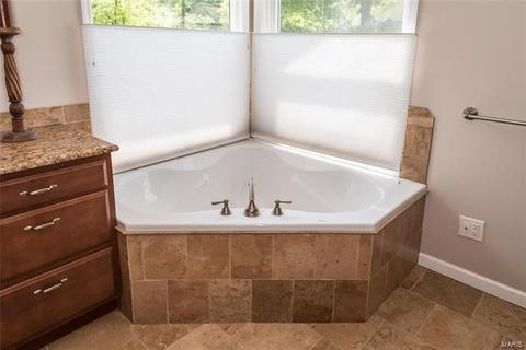 15972 Wetherburn, Chesterfield, MO 63017 photo 39