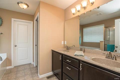 2110 Asher Ct, Saint Peters, MO 63376 photo 17