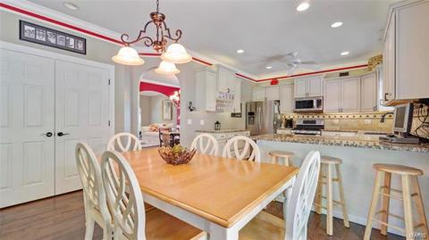 2451 Barrett Heights Dr, Ballwin, MO 63021 photo 20