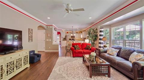 2451 Barrett Heights Dr, Ballwin, MO 63021 photo 13