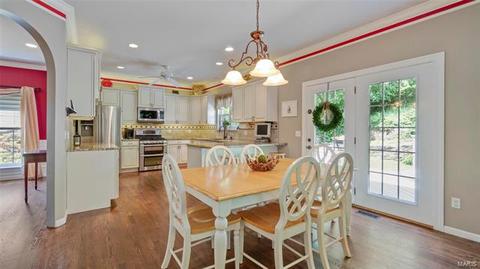 2451 Barrett Heights Dr, Ballwin, MO 63021 photo 22