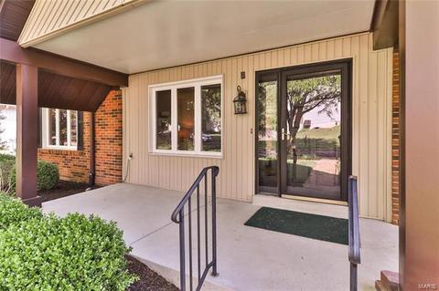 632 Waterford Rdg, Ballwin, MO 63021 photo 2