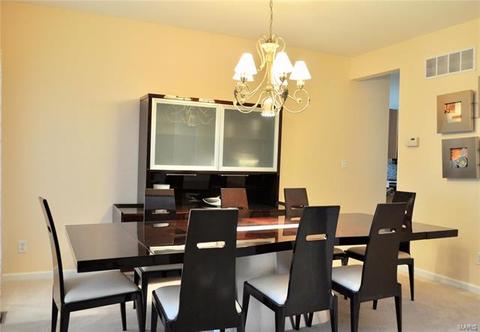 1221 Arbor Bluff Cir, Ballwin, MO 63021 photo 7