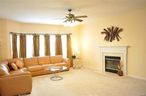 1221 Arbor Bluff Cir, Ballwin, MO 63021 photo 6