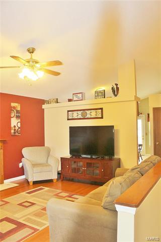 610 Durango Dr, O'fallon, MO 63368 photo 8