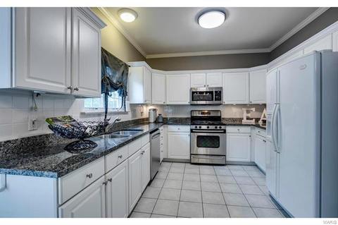 2494 Barrett Heights Dr, Ballwin, MO 63021 photo 9