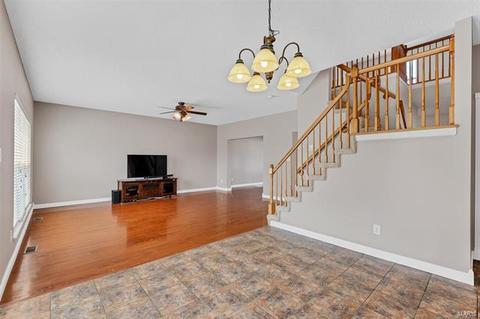 1949 Hedge Dr, O'fallon, MO 63366 photo 9