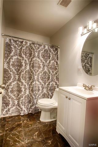 3623 Dixie Dr, Saint Ann, MO 63074 photo 5