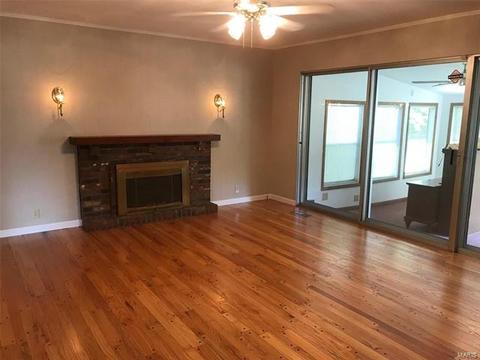 837 Claymont Dr, Ballwin, MO 63011 photo 5