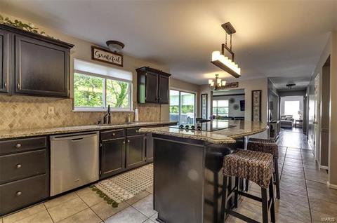 16149 Copper Lantern Dr, Grover, MO 63040 photo 4