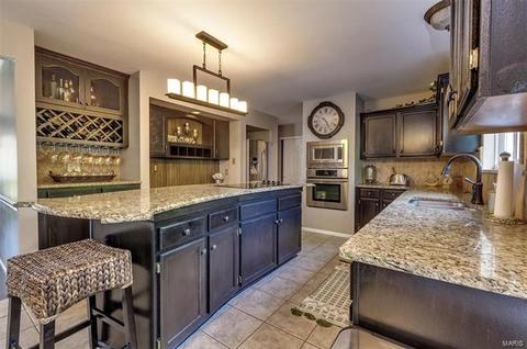 16149 Copper Lantern Dr, Grover, MO 63040 photo 3