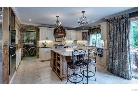 315 Marsten Ct, Ballwin, MO 63021 photo 18
