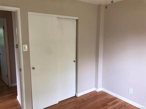 747 Burwick, Manchester, MO 63021 photo 14