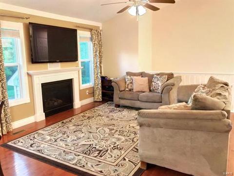 232 Royalltrail Ln, O'fallon, MO 63368 photo 5
