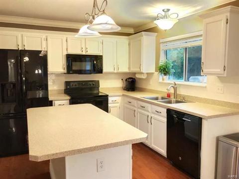 232 Royalltrail Ln, O'fallon, MO 63368 photo 7