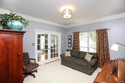 876 Kiefer Trails Dr, Ballwin, MO 63021 photo 9