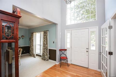 876 Kiefer Trails Dr, Ballwin, MO 63021 photo 5