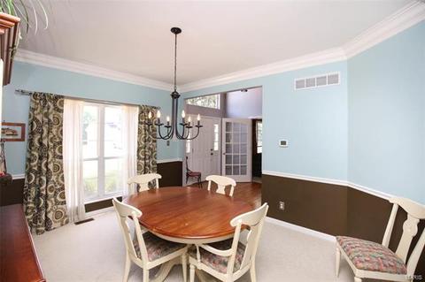 876 Kiefer Trails Dr, Ballwin, MO 63021 photo 8