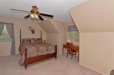 805 Clayworth, Ballwin, MO 63011 photo 17