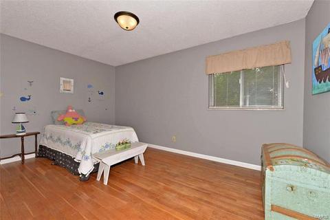 805 Clayworth, Ballwin, MO 63011 photo 29