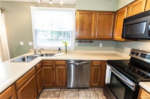 181 Pheasant Point Blvd, O'fallon, MO 63368 photo 9