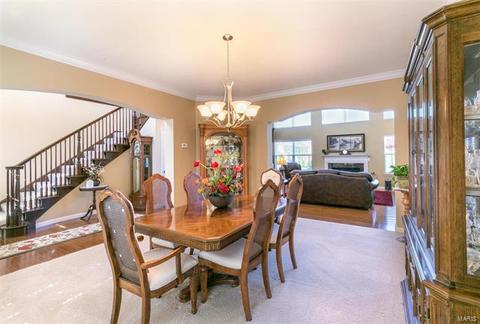 6560 Devonhurst Dr, Saint Louis, MO 63129 photo 3