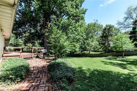 14 Hedgewood Ln, Manchester, MO 63011 photo 28