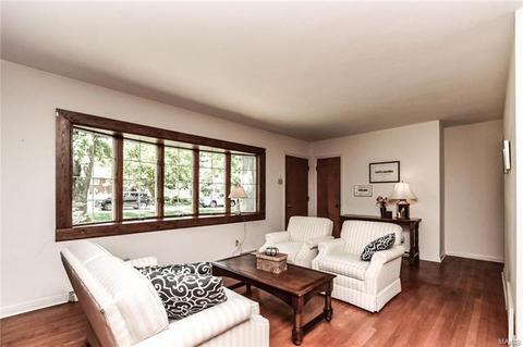 14 Hedgewood Ln, Manchester, MO 63011 photo 5