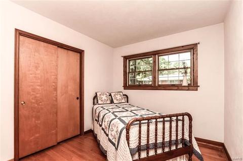 14 Hedgewood Ln, Manchester, MO 63011 photo 16
