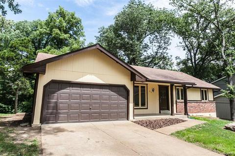 214 Walden Ct, Eureka, MO 63025 photo 2