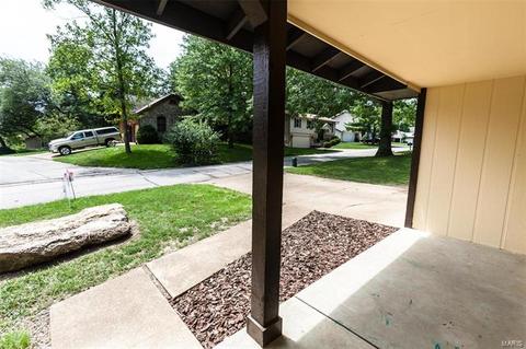 214 Walden Ct, Eureka, MO 63025 photo 4