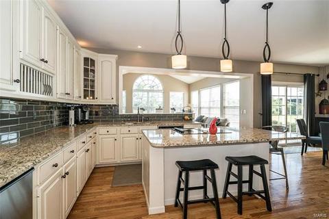2102 Chickadee Ct, O'fallon, MO 63366 photo 16