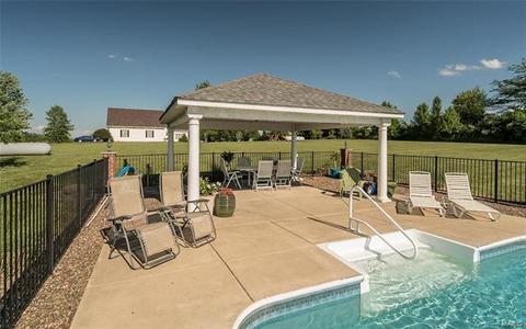 2102 Chickadee Ct, O'fallon, MO 63366 photo 5