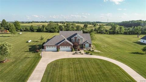2102 Chickadee Ct, O'fallon, MO 63366 photo 1