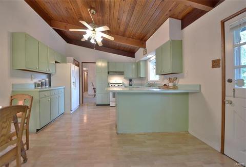 122 Coral Ter, Ballwin, MO 63011 photo 13