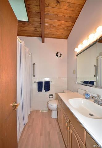 122 Coral Ter, Ballwin, MO 63011 photo 21