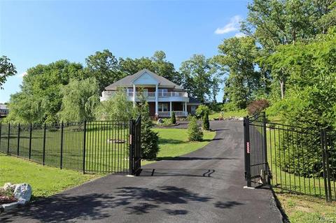 5467 Ringer Rd, Saint Louis, MO 63129 photo 1