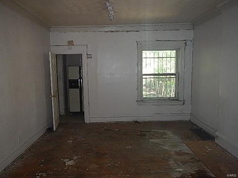 5151 Maple Ave, Saint Louis, MO 63113 photo 4