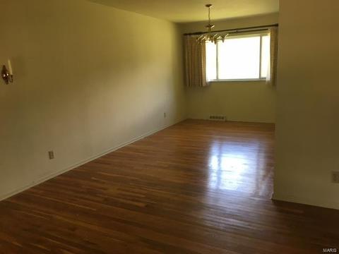 913 Sherwick Ter, Manchester, MO 63021 photo 5
