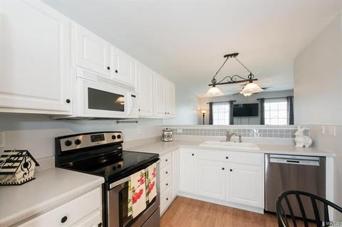 848 Brookmead Dr, O'fallon, MO 63366 photo 6