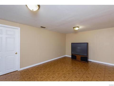 406 Dardenne Dr, O'fallon, MO 63366 photo 27
